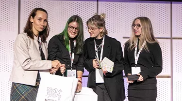 Vyhlášení nejlepších prací v rámci soutěže POPAI STUDENT AWARD, která je zaměřena na podporu a rozvoj spolupráce se zástupci a studenty středních a vysokých odborných a uměleckých škol se specializací na marketingovou komunikaci v České republice a na Slovensku.