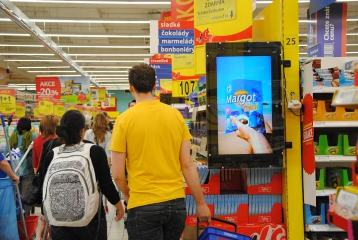 Trh s&nbsp;digitálními médii zaznamenává globálně slibný růst a využití 
digitálních komunikačních prostředků je stále výraznějším trendem i u 
nás. Cílem POPAI CE v&nbsp;oblasti digitální komunikace je přinést nové 
informace o digitálních médiích a formou praktických ukázek a výsledků 
průzkumů pomoci zadavatelům reklamy se v&nbsp;této sféře lépe orientovat.